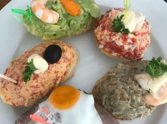 Alojamento de Acomodação e Pequeno-almoço Fuego Blanco Alora