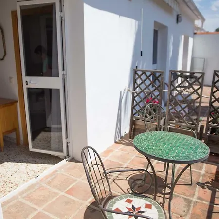 Fuegoblanco Bed & Breakfast